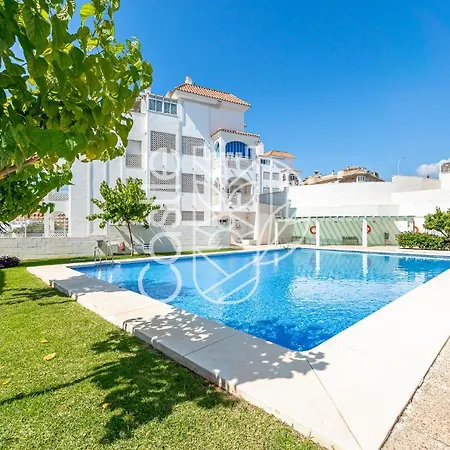 Apartamento Vacacional A 10 Min Puerto De Benalmadena Y La Carihuela Piscina Playa Parking Gratis Torremolinos Exterior photo